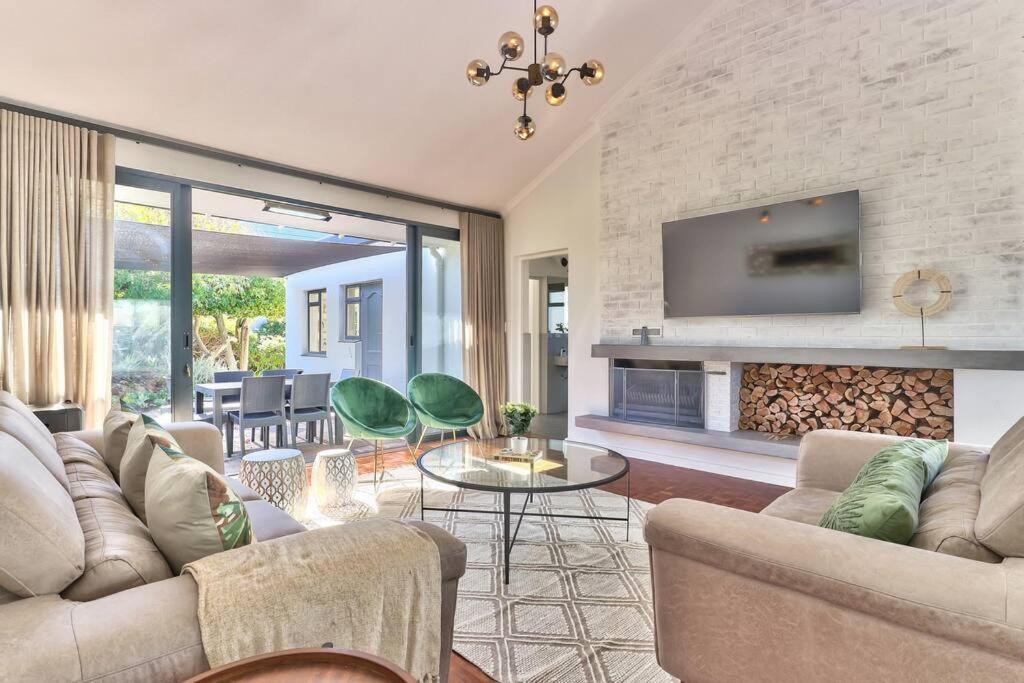 Ferienhaus Family Home, Wifi, Patio, Secure Parking Kapstadt