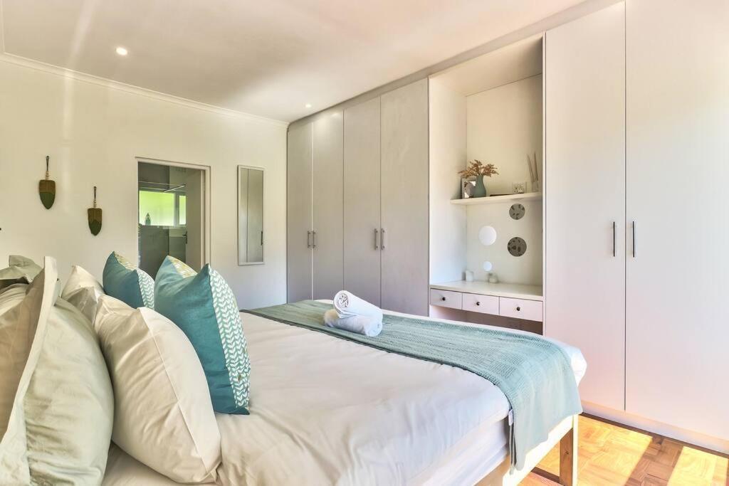 Ferienhaus Family Home, Wifi, Patio, Secure Parking