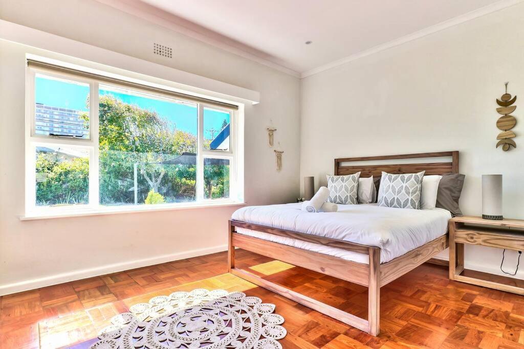 Family Home, Wifi, Patio, Secure Parking Ferienhaus Kapstadt